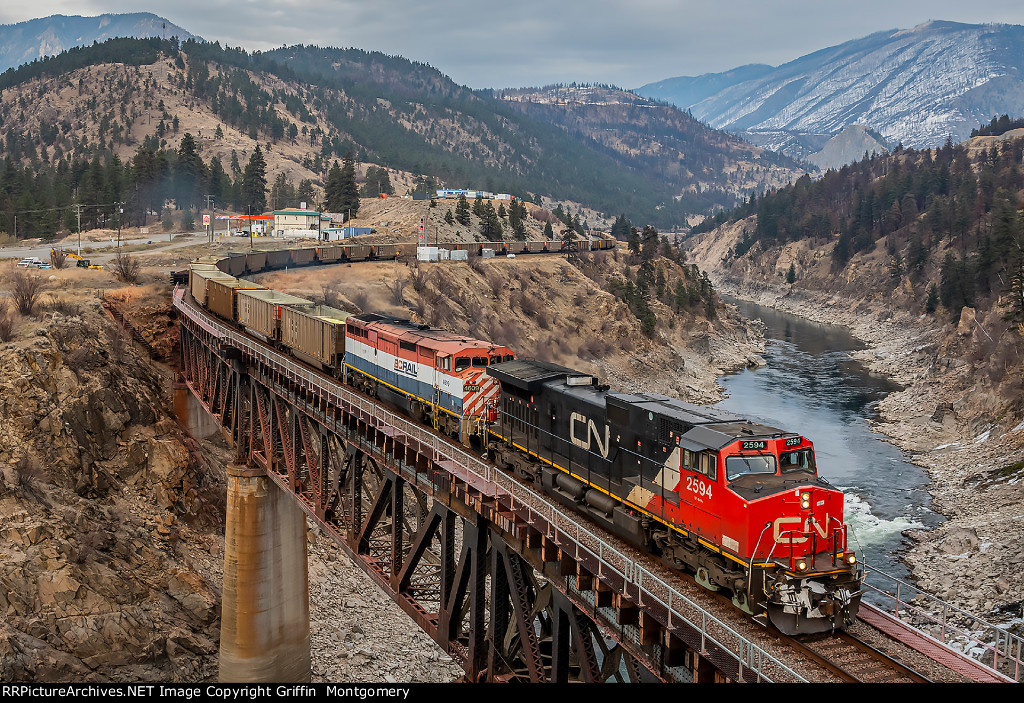 CN 2594W At Lasha On The CN Ashcroft Sub.